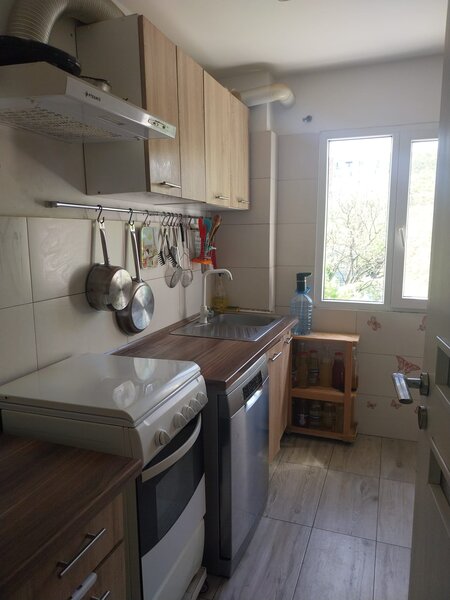Berceni, Obregia, Grand Arena, etaj 3/4, reabilitat termic, parcare,